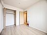 収納：各部屋に収納が充実しており、整理整頓がしやすい設計です。