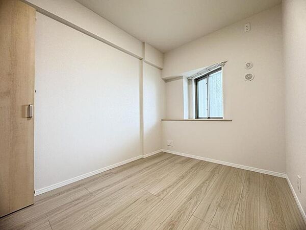仕事や趣味のスペースとしても活用できる、多用途に使える部屋。