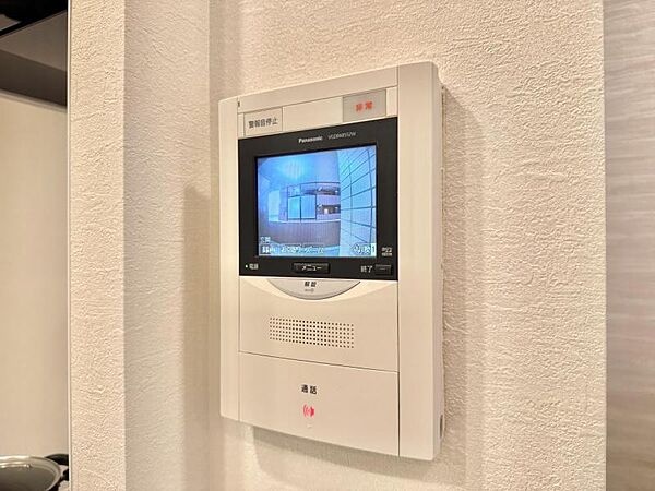 オートロックを完備し、不審者の侵入をしっかりと防ぎます。