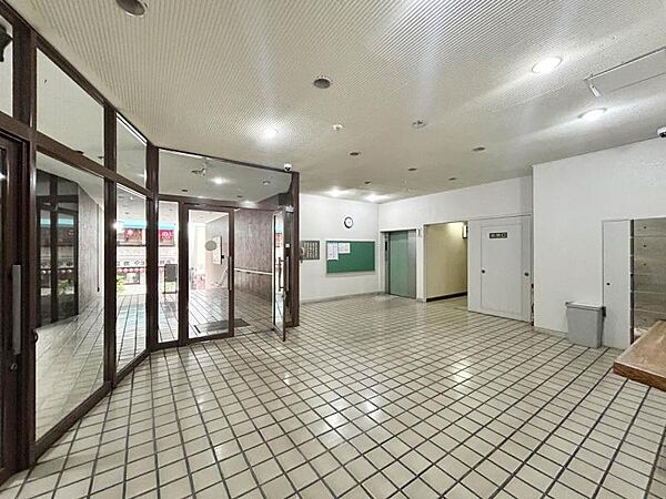 【エントランス】実際に見ていただければ管理体制の良さを実感していただけます