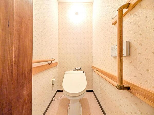 【トイレ】　リフォームにてトイレ空間も生まれ変わります