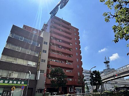 【外観】住まう誇りを再確認させる堂々たる風格。