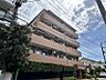 外観：【外観】個性を感じる設計で印象に残る佇まい。
