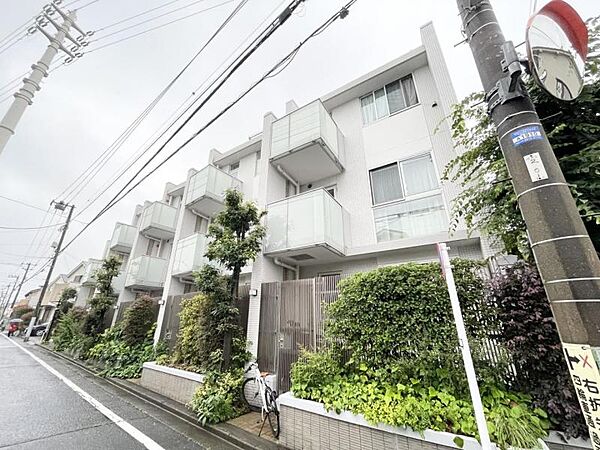 【外観】分譲マンションならではの品のある外観です。