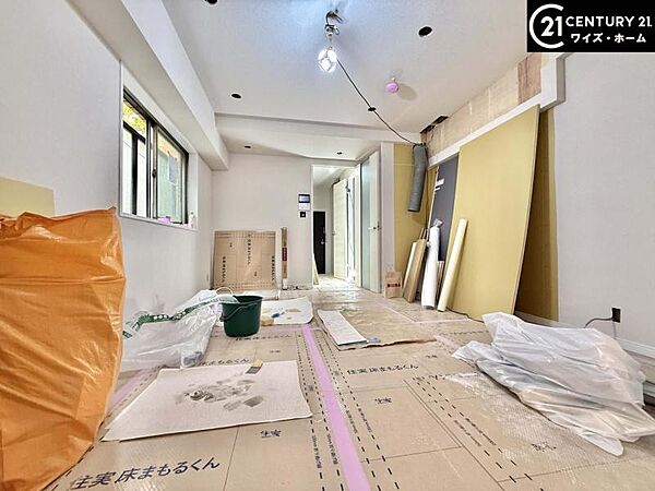 【リビング：8帖】最新の住設が揃う、快適リビングへ進化中。