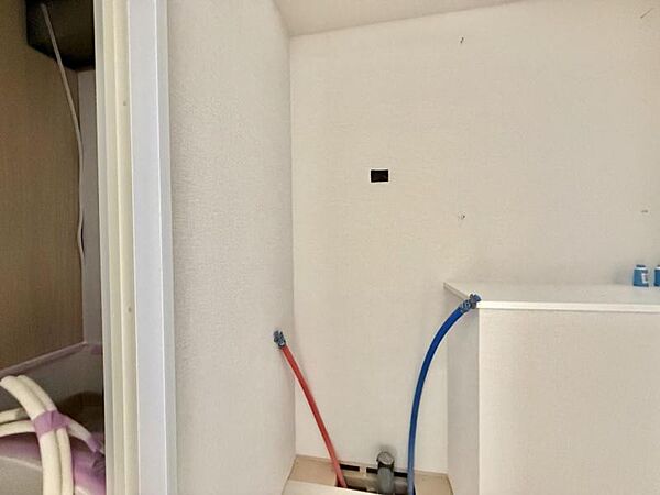 【洗面所】どんな洗面台が完成するかたのしみですね。