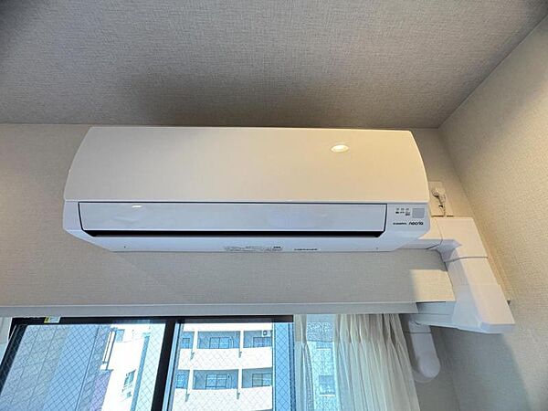 【エントランス】優雅さも感じられる高級感のあるエントランスです。