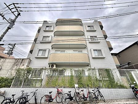 【外観】分譲マンションならではの品のある外観です。