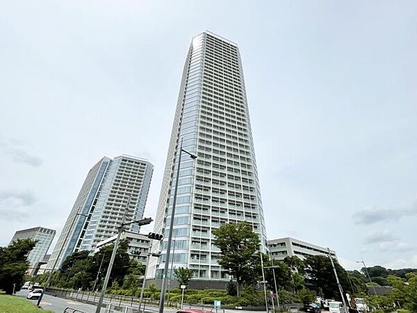【外観】落ち着きと風格を兼ね備えた佇まい。