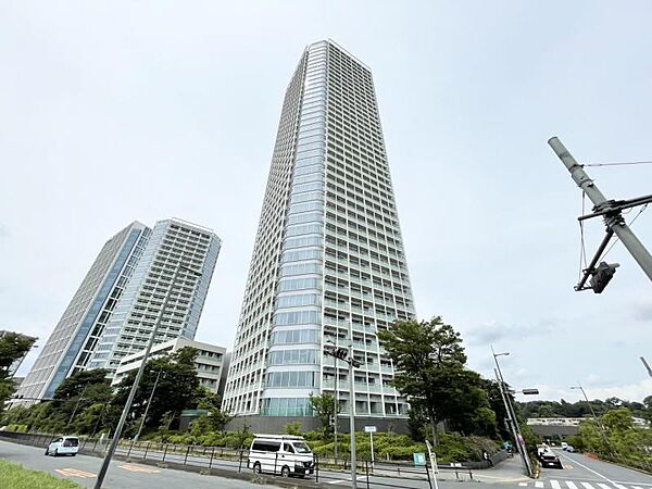 【外観】落ち着きと風格を兼ね備えた佇まい。