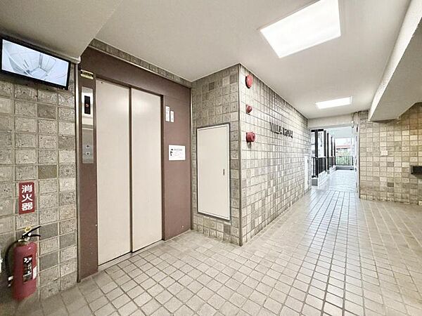 【エントランス】ゆとりを感じるエントランス空間。