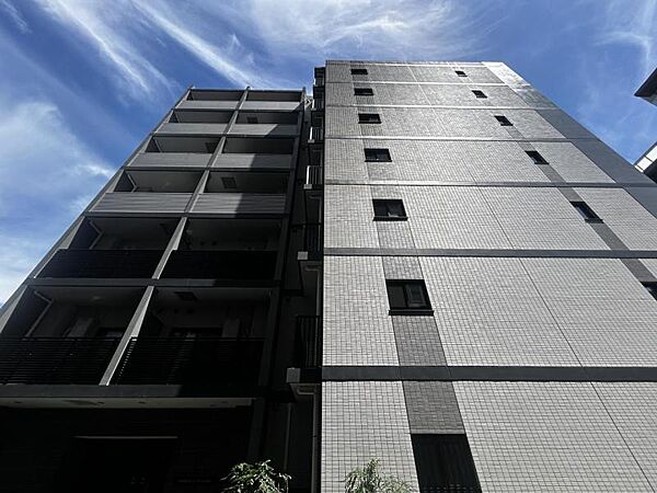 【外観】周囲の景観に調和した美しい外観です。