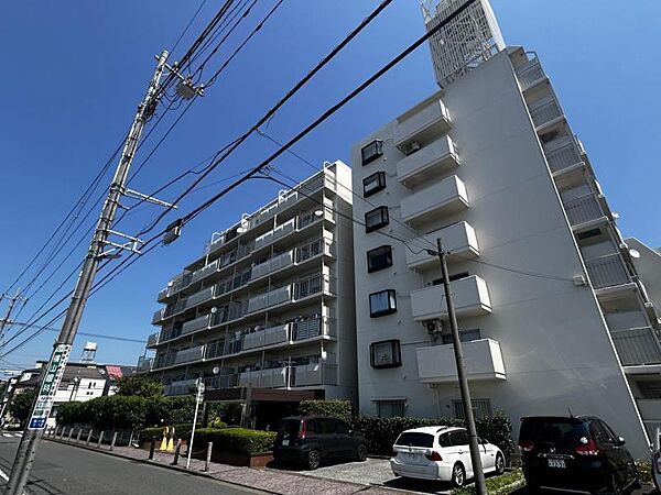 【外観】存在感のある外観デザインです。