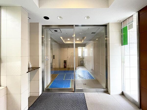 【エントランス】暮らしを支えてくれる管理がしっかりとしているから、安心して永く暮らせる住まいです。