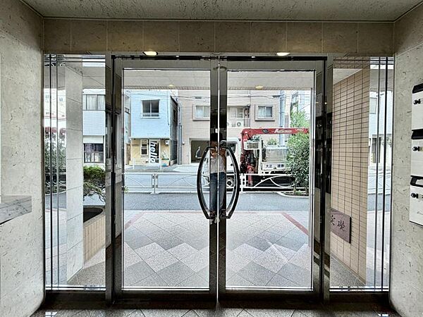 エントランスを拡大表示