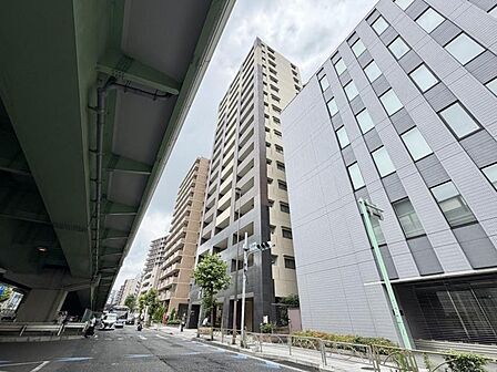 各部屋に収納が充実しており、整理整頓がしやすい設計です。