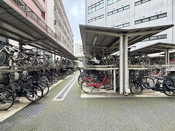仕事や趣味のスペースとしても活用できる、多用途に使える部屋。