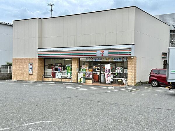 【周辺環境】穏やかな街並みに包まれた住環境。