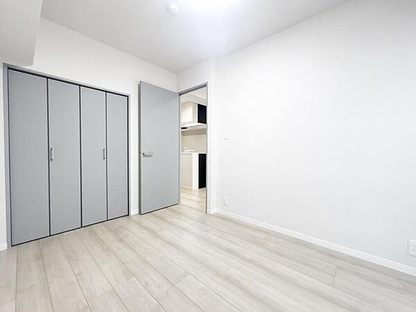 仕事や趣味のスペースとしても活用できる、多用途に使える部屋。