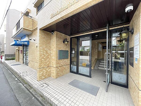 【エントランス】清潔感のある綺麗なエントランスです。