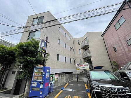 【外観】分譲マンションならではの品のある外観です。