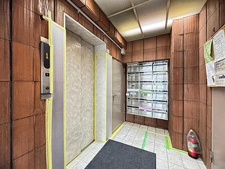 住まいの顔ともいえるエントランスは、上品で洗練された印象に仕上がっています。