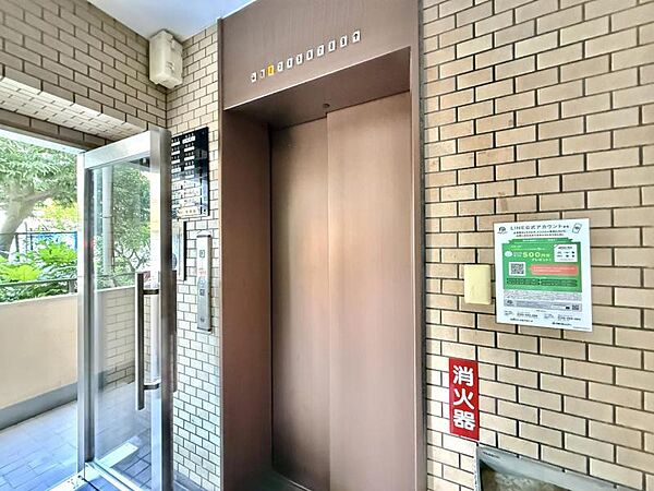 エントランス