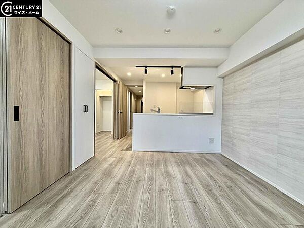 【リビング：10.8帖】穏やかな時間を心ゆくまで堪能できるいごこちの良い住空間。