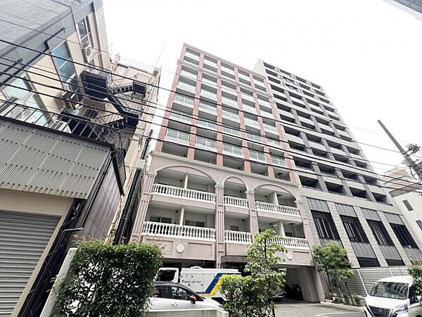 【外観】重厚感のある佇まいが魅力です。