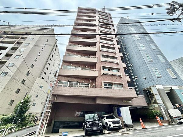【外観】都市の利便性と落ち着きを両立する外観デザイン。暮らしの舞台にふさわしい品格があります。