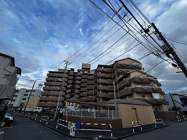 【外観】堂々とした佇まいが安心感を与えます。