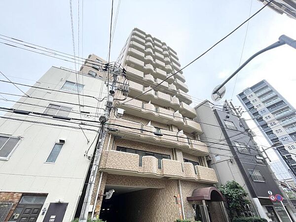 【外観】周囲と調和しつつも品の良さが際立つ外観。