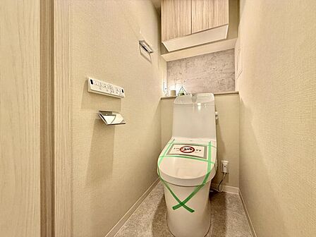 【トイレ】　お掃除ラクラク。広さを確保したトイレスペース