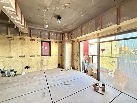 【洋室:6帖】最新の住設が揃う、快適な住まいへ進化中。
