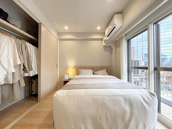 【収納】　大容量の収納が各部屋にあるから、生活感をスッキリ隠せる。来客時も慌てず、日常も気持ちよく。空間に余白があると心にも余裕が生まれます。