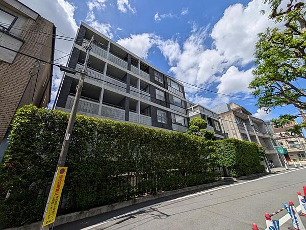 【外観】帰ってくるたびに嬉しくなる。住む人の誇りを形にしたような建物。