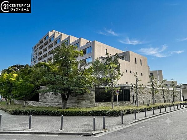 【外観】暮らしの舞台にふさわしい、落ち着きと品格を備えています。