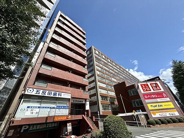 【外観】訪れる人を優しく迎え入れるような、温かみと気品のある表情。