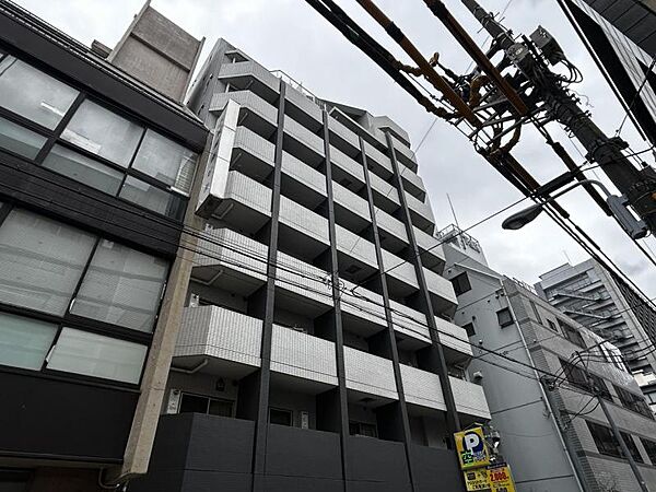 【外観】周囲と調和しつつも品の良さが際立つ外観。