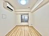 子供部屋：【洋室:5.6帖】落ち着いた時間を過ごせる空間です。
