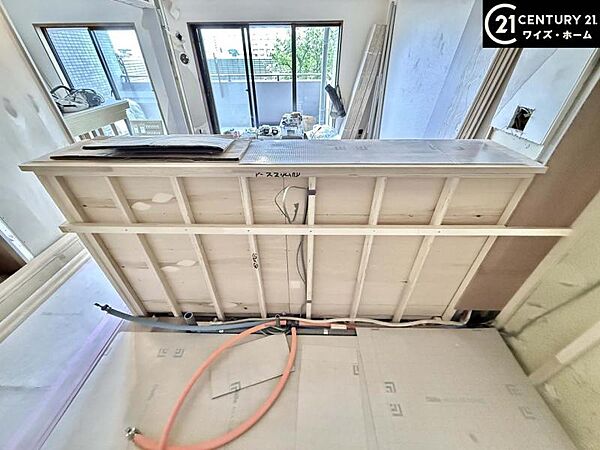 【キッチン】リフォーム中だから分かる確かな施工。こだわりの対面キッチンが、家族の絆をより深めてくれます。