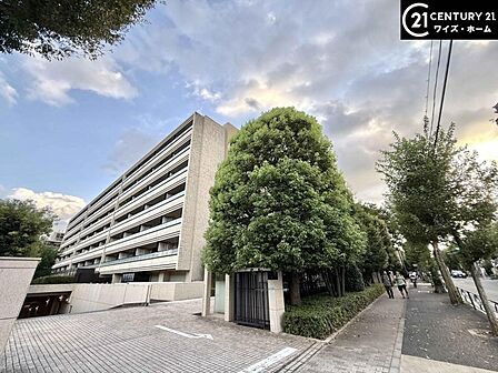 【外観】帰ってくるたびに嬉しくなる。住む人の誇りを形にしたような建物。
