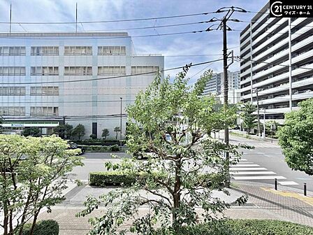 【眺望】開放感と爽やかな風を感じていただけるバルコニー。