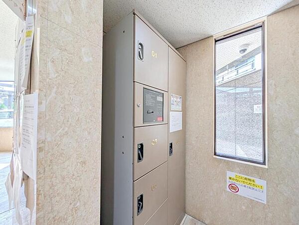 【宅配ボックス】　都市生活に欠かせない設備もしっかり備わっています