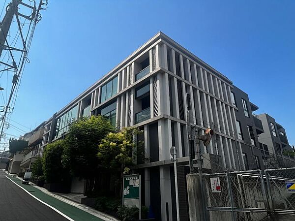 【外観】暮らしの舞台にふさわしい、落ち着きと品格を備えています。
