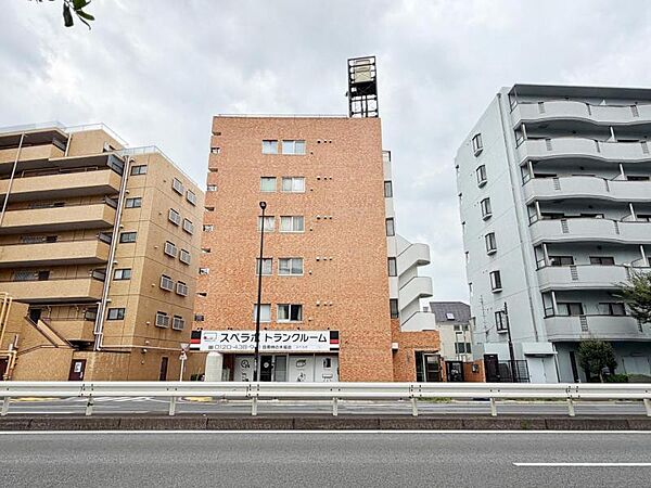 【外観】　清潔感のあるシンプルな外観が魅力的な物件です。
