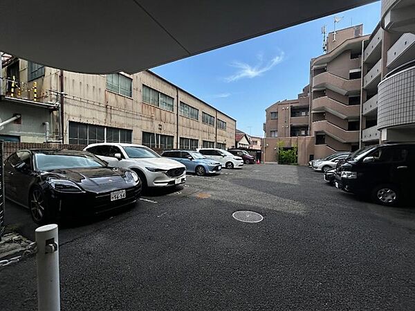 【駐車場】空き状況はお問い合わせください。