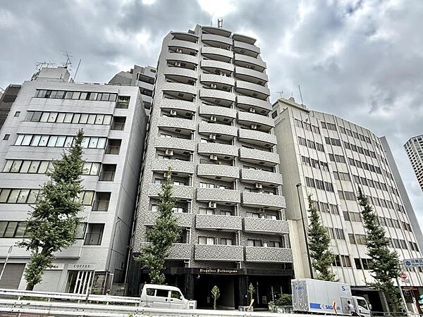 【外観】落ち着きと風格を兼ね備えた佇まい。