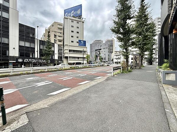【周辺環境】生活の利便性と落ち着きを兼ね備えた立地。