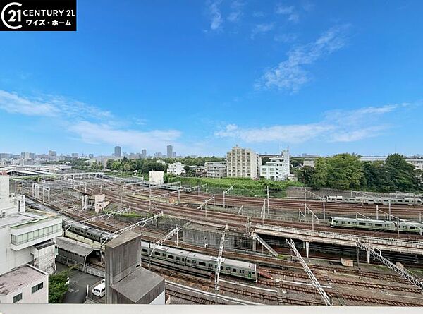 【眺望】　同じ風景が毎日365日、まったく違う顔を見せてくれる。爽快な風も毎日やさしく頬をなでてくれます。